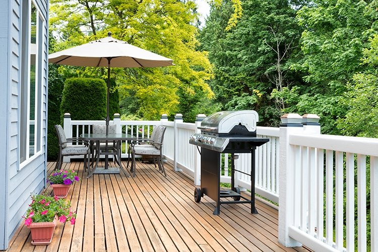 Long Island Decks: Customize Your Perfect Deck